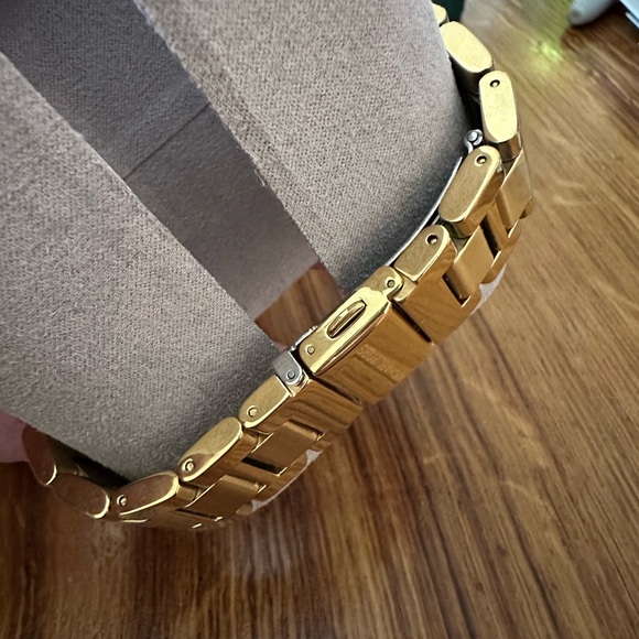 NIB MICHAEL KORS chronograph gold tone watch - Picture 9 of 12